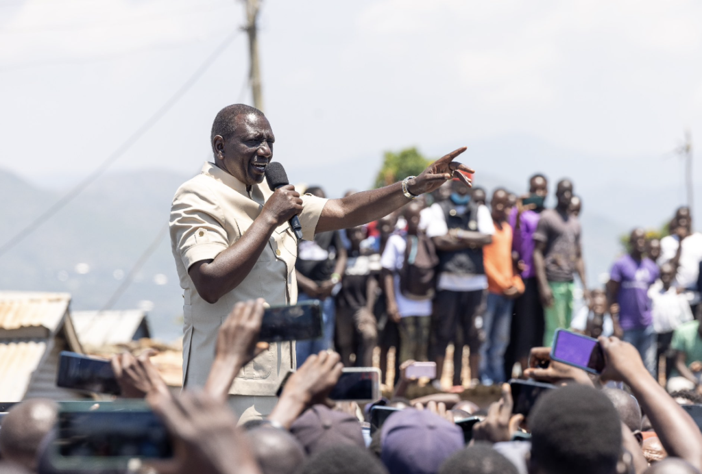 Let’s unite to develop the country, Ruto urges Kenyans