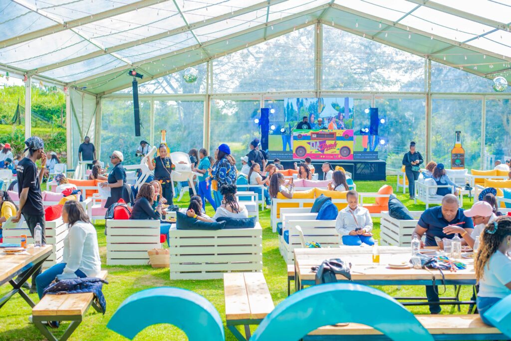 Nostalgia Meets Tequila: Casamigos Lights Up Retro Rewind in Paradise Gardens