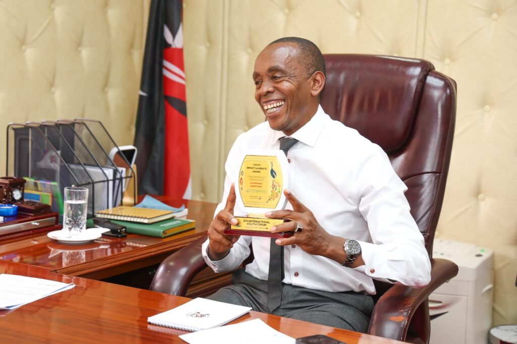 Governor Kimani Wamatangi Shines Globally with Youth Empowerment Laureate Award